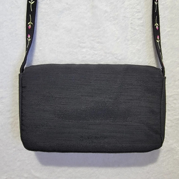 Liz Claiborne Small Satin Black Floral Embroidered Purse Hot Pink Lining - Picture 6 of 12